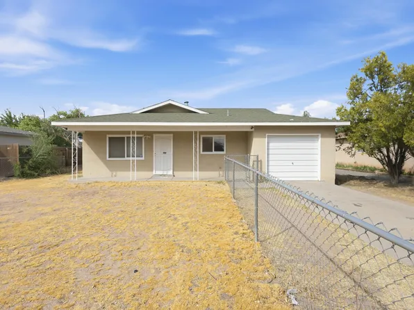 1136 Pinon Ct SE, Los Lunas, NM 87031