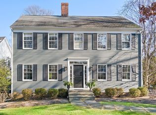 15 Glen Way, Cold Spring Harbor, NY 11724