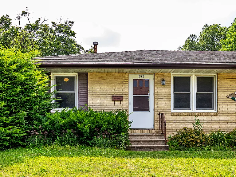 202 NW Sharmin Dr — Photo 24