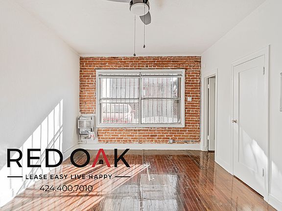 4th image of 245 1/2 N Kenmore Ave #101