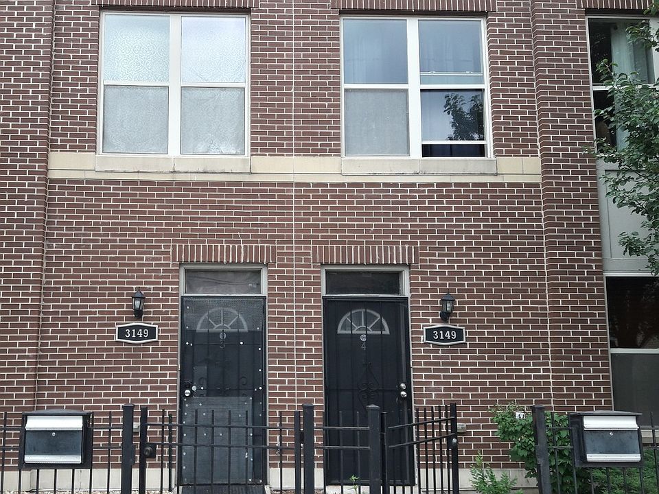 1st image of 3149 W Lexington St Unit 4