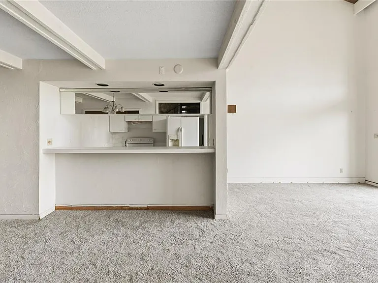 2114 Corner Lake Dr #E — Photo 23