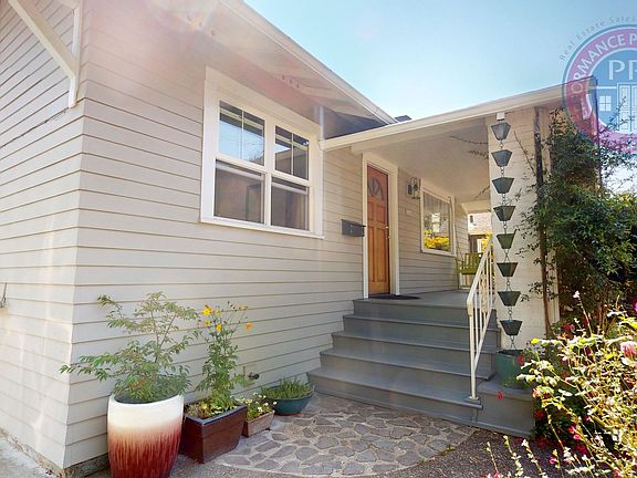 3rd image of 2626 SE 64th Ave
