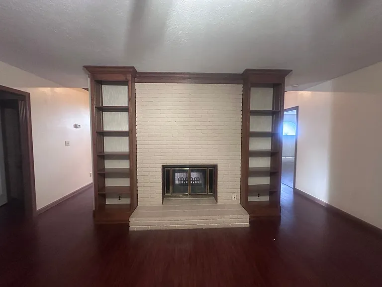 1002 Juniper Springs Dr — Photo 12