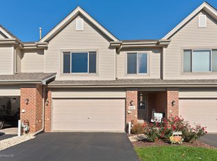 8234 Auburn Ln, Frankfort, IL 60423