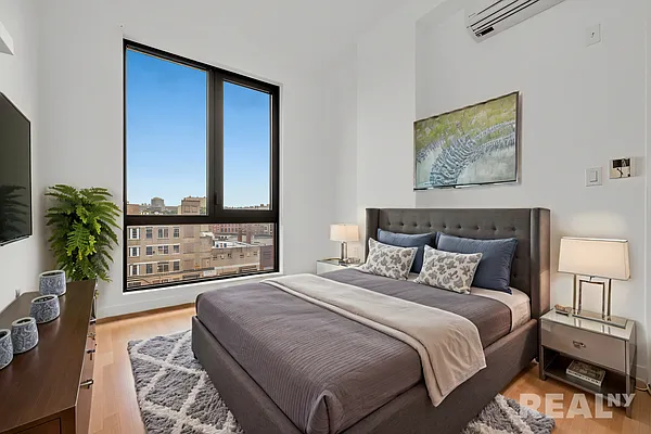 Rented by REAL New York | media 2