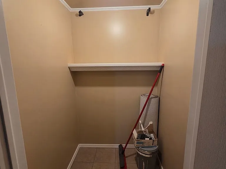 3215 S Chase Ave — Photo 6