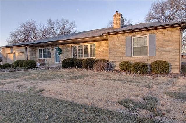 1st image of 5449 Donovan Ave