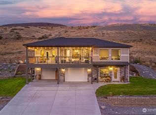 126 Riesling Dr, Rock Island, WA 98850