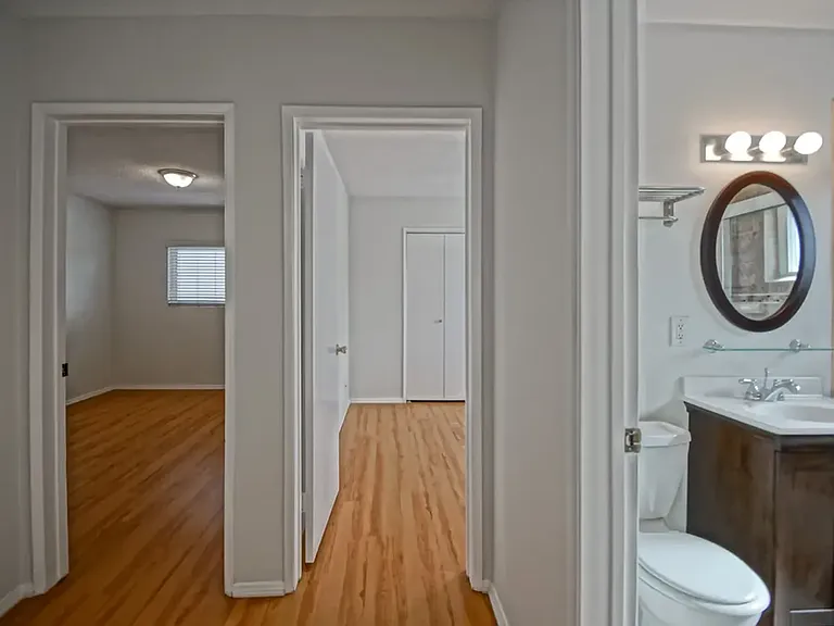 1815 Clark Ln — Photo 21