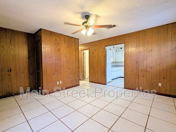5th image of 905 Calhoun Ave #B