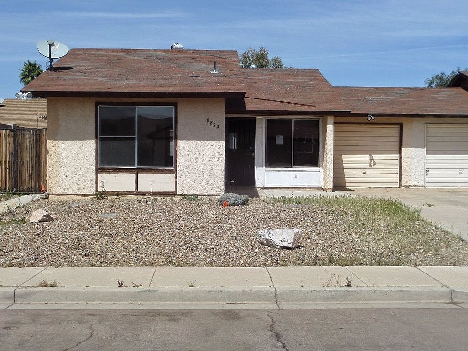 1st image of 8852 W Meadow Dr