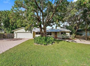 243 W Riverside Dr, Jupiter, FL 33469