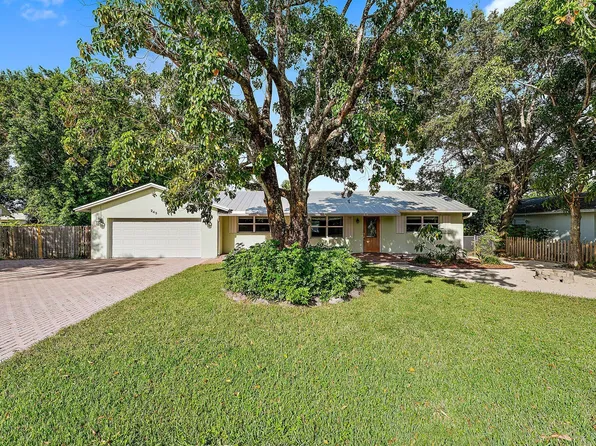 243 W Riverside Drive, Jupiter, FL 33469