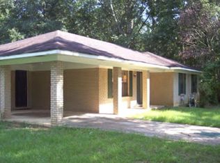 607 11th St, McComb, MS 39648