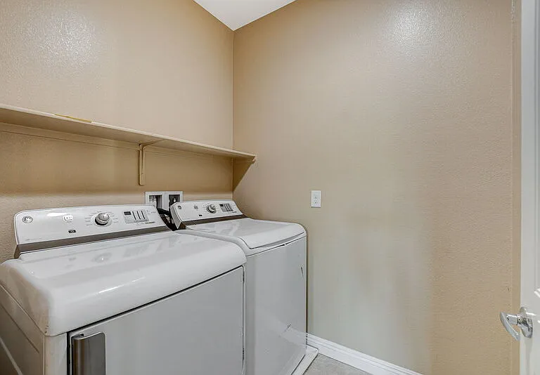 1074 Fish Pond Ave — Photo 55