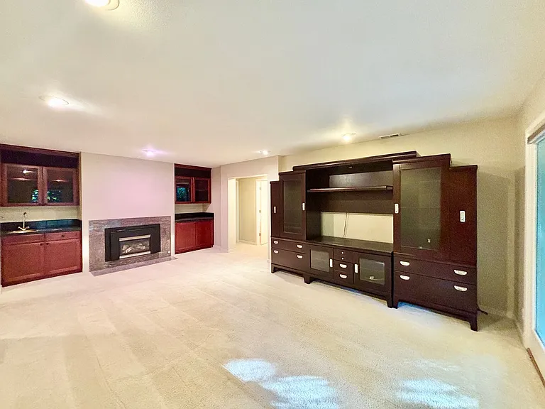 16558 SE 58th Pl — Photo 21