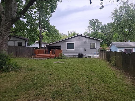 2nd image of 10525 Lord Dr