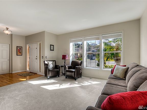 4th image of 10304 178th Avenue Ct E