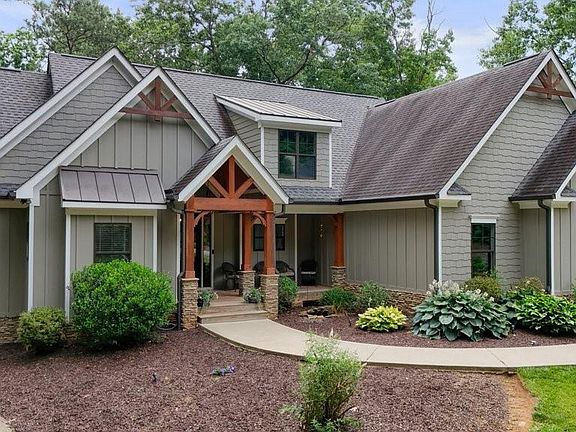 3rd image of 105 Shalea Ln