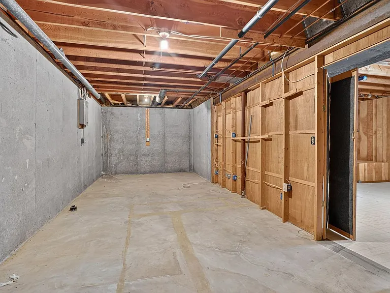 10800 W 116th St — Photo 39