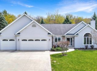 N7585 Deerpath Rd, Fond Du Lac, WI 54937