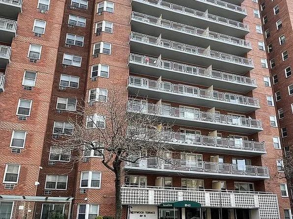 8915 Parsons Blvd APT 6D, Jamaica, NY 11432