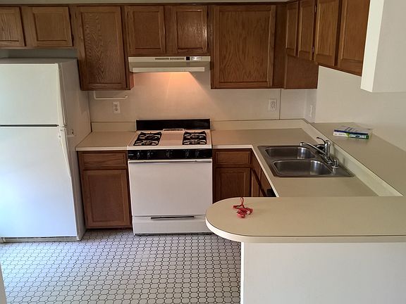 5th image of 3017 Hutumn Ct