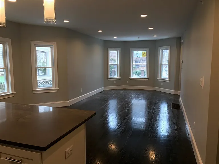 91 Grant St #3 — Photo 6