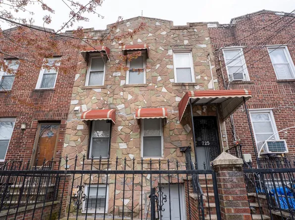 725 Taylor Avenue, Bronx, NY 10473