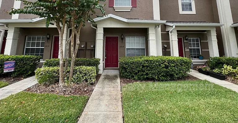 3414 Wilshire Way Rd — Photo 1