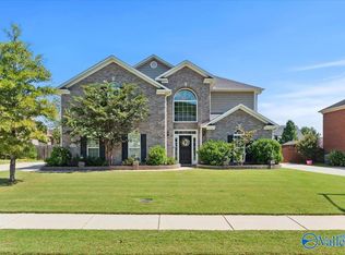 6709 Station View Dr, Owens Cross Roads, AL 35763