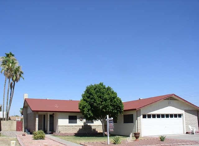 1st image of 415 S LILA Circle