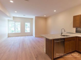 5161 Washington St #9, West Roxbury, MA 02132