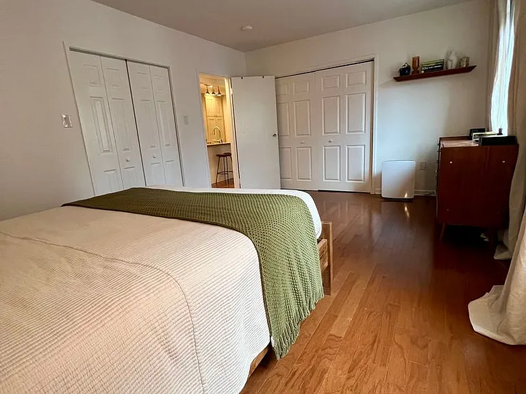 136 N Bread St #422 — Photo 27