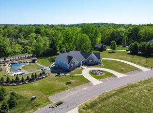 4738 Paxton Rd, Akron, OH 44321