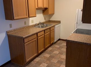 2405 Monterey Dr APT 10, Madison, WI 53704