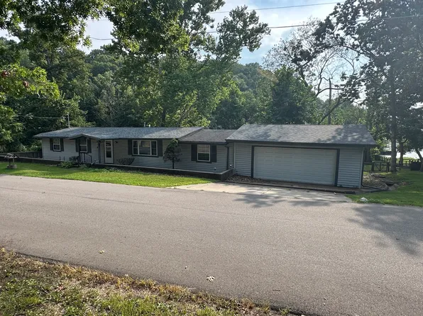 1465 Easy Ave, Lake Ozark, MO 65049