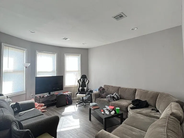 95 Hancock Ave #1 — Photo 1