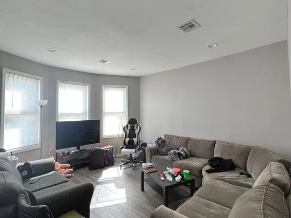 95 Hancock Ave, Jersey City, NJ