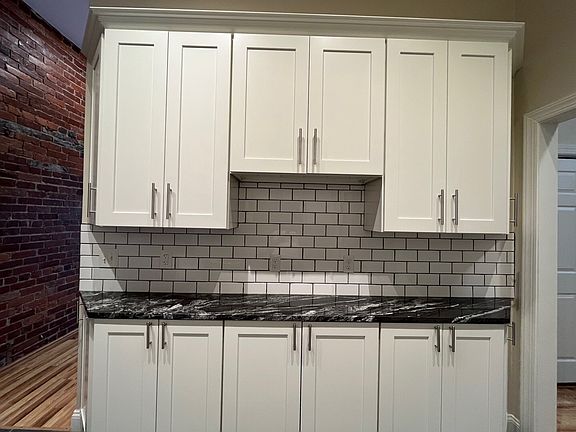 5th image of 4028 Liberty Ave #10622993