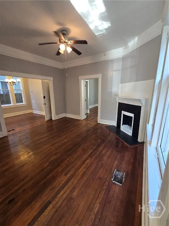2 bed, 1.0 bath, 1250 sqft, $2,400 — Photo 4