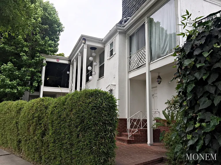 487 1/2 S Roxbury Dr — Photo 6