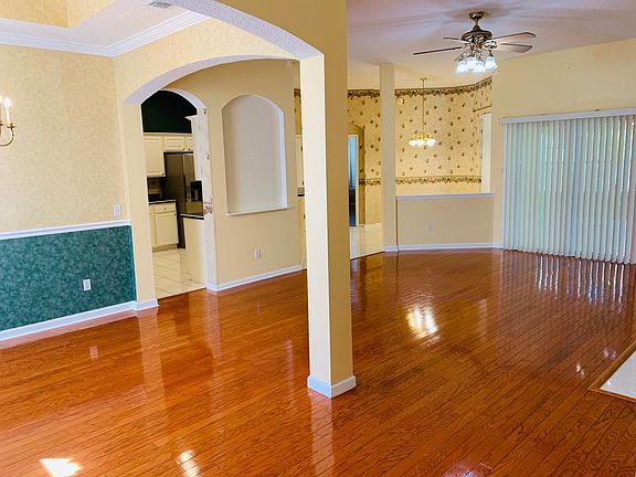 2nd image of 7733 Spindletree Ct