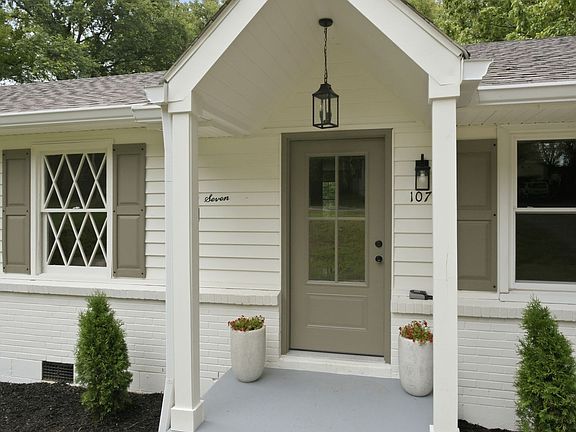 4th image of 107 Rainbow Cir