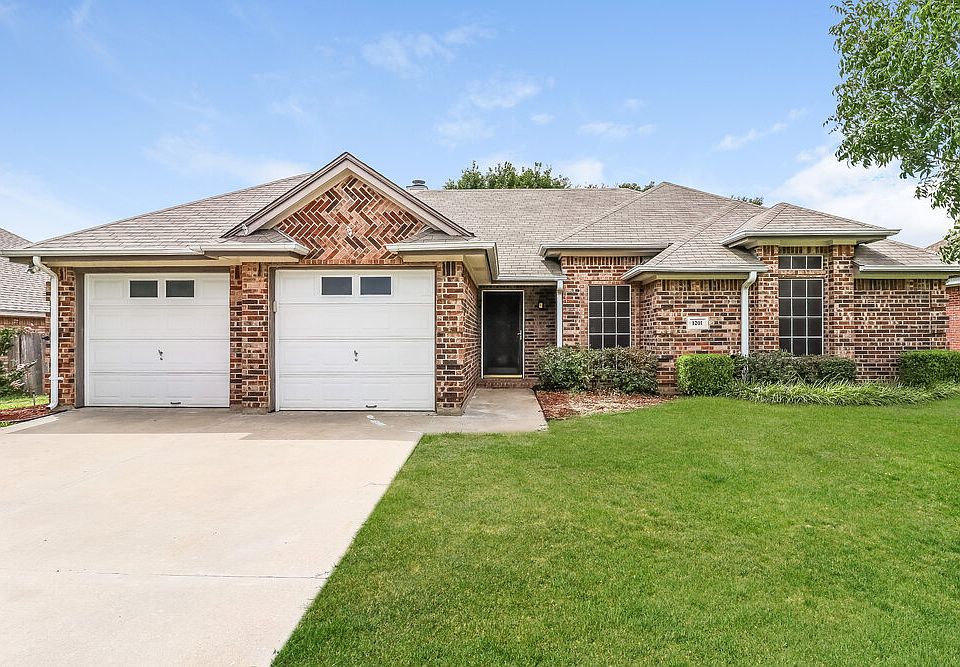 1st image of 1201 Highcrest Dr