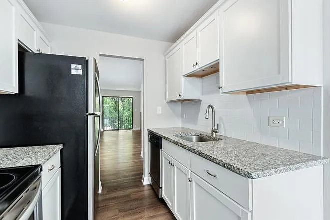 1736 S Washington St #1736 — Photo 6