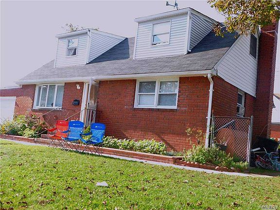2nd image of 285 Mazzini Ave