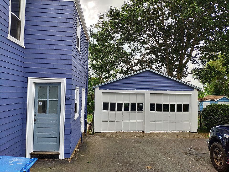 2nd image of 211 Wolcott Ave