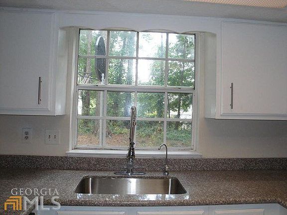 5th image of 230 Crab Orchard Way